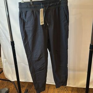 CRZ yoga NWT joggers size 14